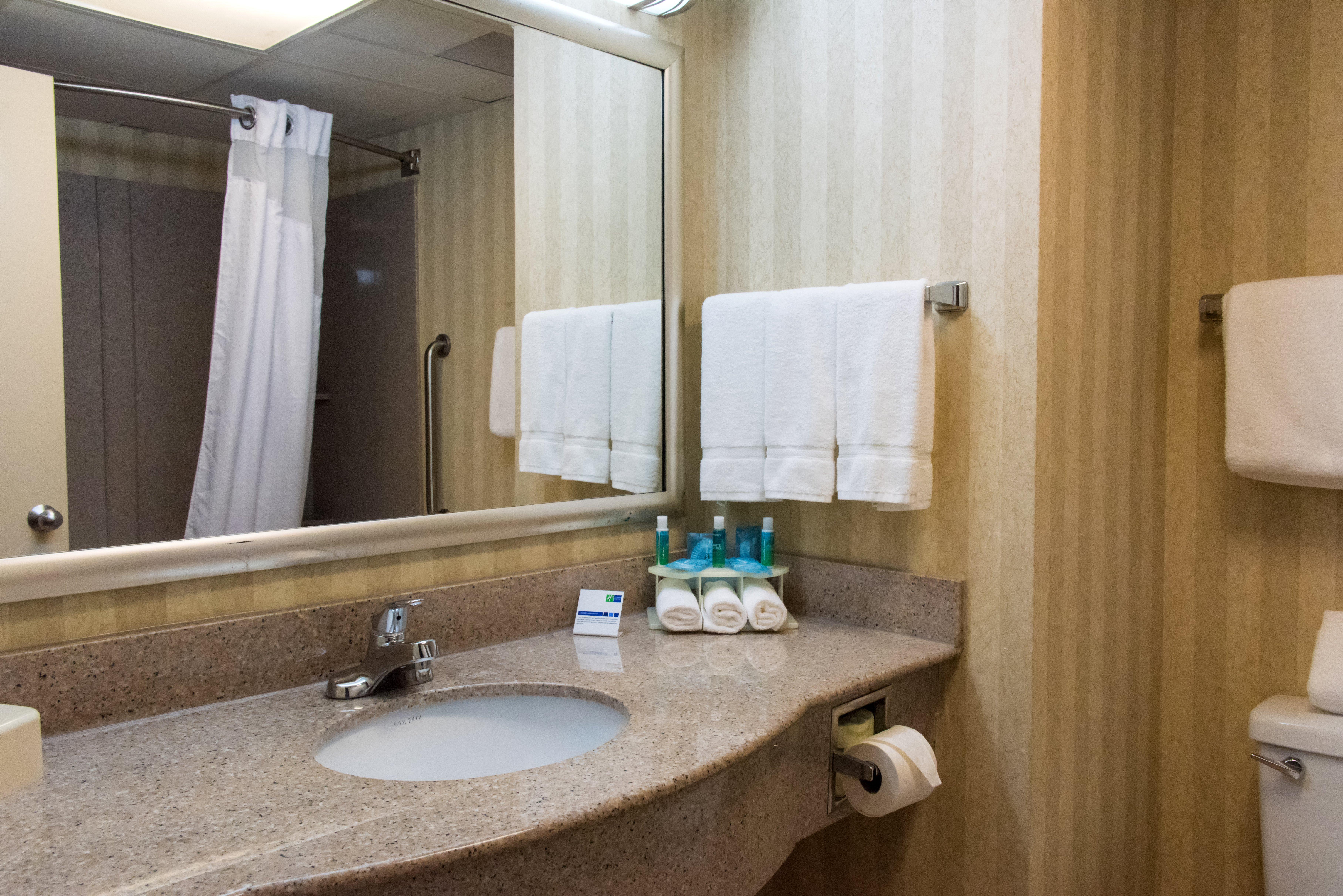 Holiday Inn Express Hotel & Suites Kinston By Ihg Dış mekan fotoğraf