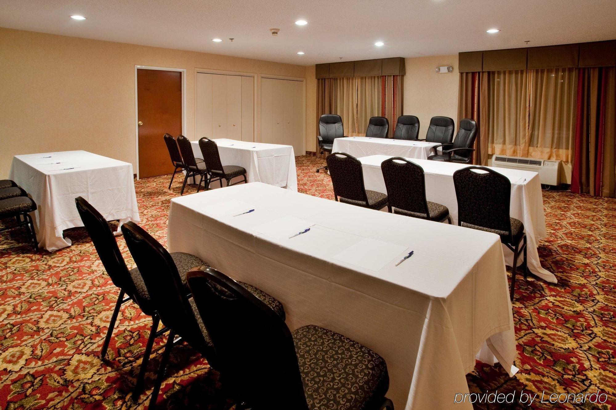 Holiday Inn Express Hotel & Suites Kinston By Ihg Konforlar fotoğraf